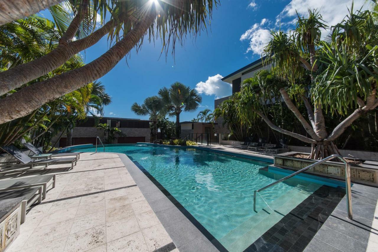 Executive On Whisper Bay - Cannonvale Apartment Airlie Beach Exterior photo