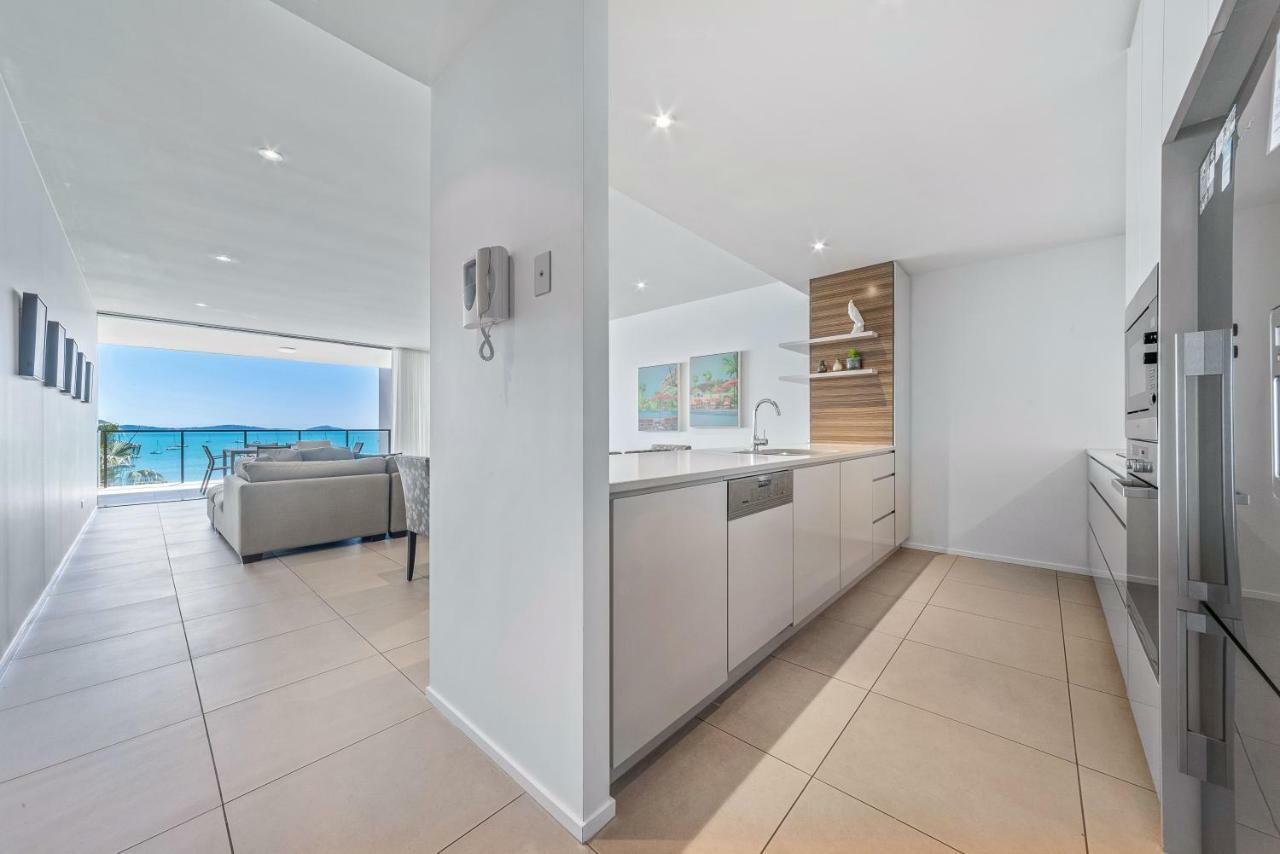 Executive On Whisper Bay - Cannonvale Airlie Beach Exterior photo