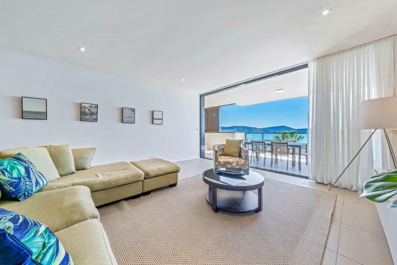 Executive On Whisper Bay - Cannonvale Airlie Beach Exterior photo